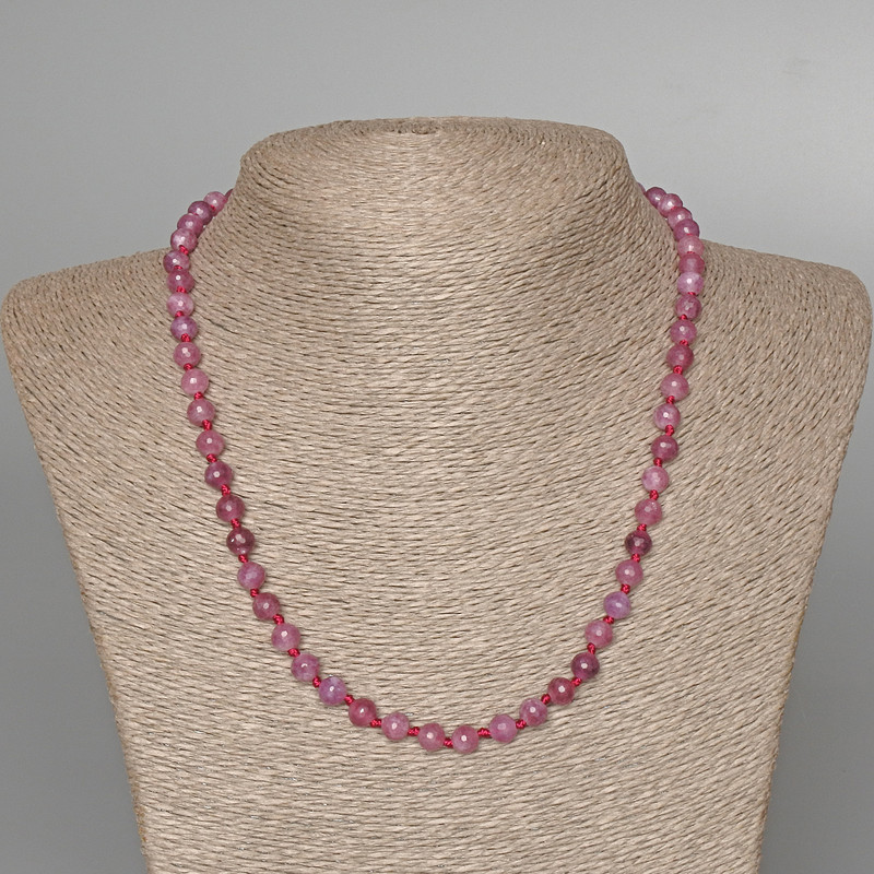 Collier en tourmaline rubellite, perles facettées de 6 mm, longueur 50 cm ±