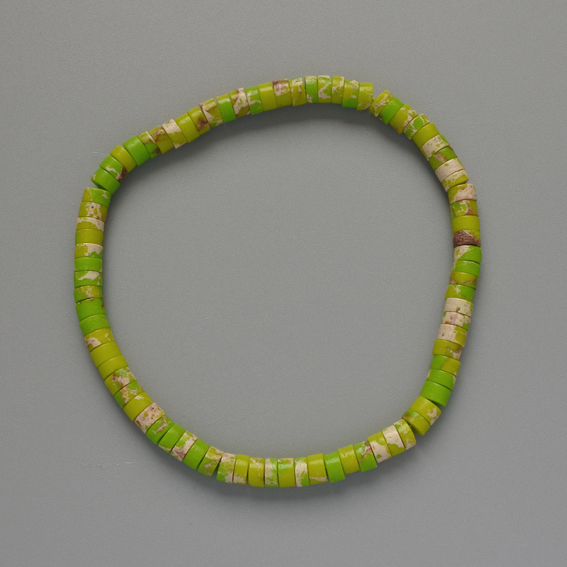 Bracelet en variscite vert salade (pressé) disque, diamètre 4,5 × 2,5 mm ±, longueur 18 cm ± (élastique)