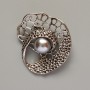 Broche Accent avec perle grise en métal argenté 41×39 mm