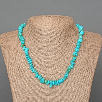 Collier en howlite teintée turquoise, grains 8 × 4 mm, longueur environ 47 cm
