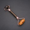 Roller de massage en pierre œil de tigre, métal doré, longueur 14,5 mm