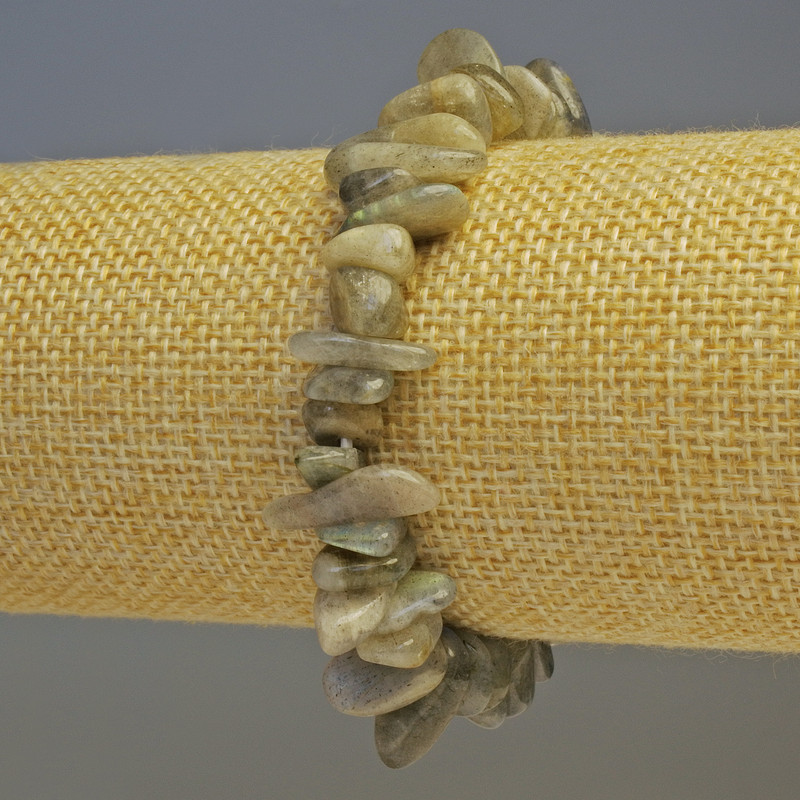 Bracelet labradorite naturelle – éclats de pierre, diamètre 10×15 mm ±, longueur 18 cm, élastique