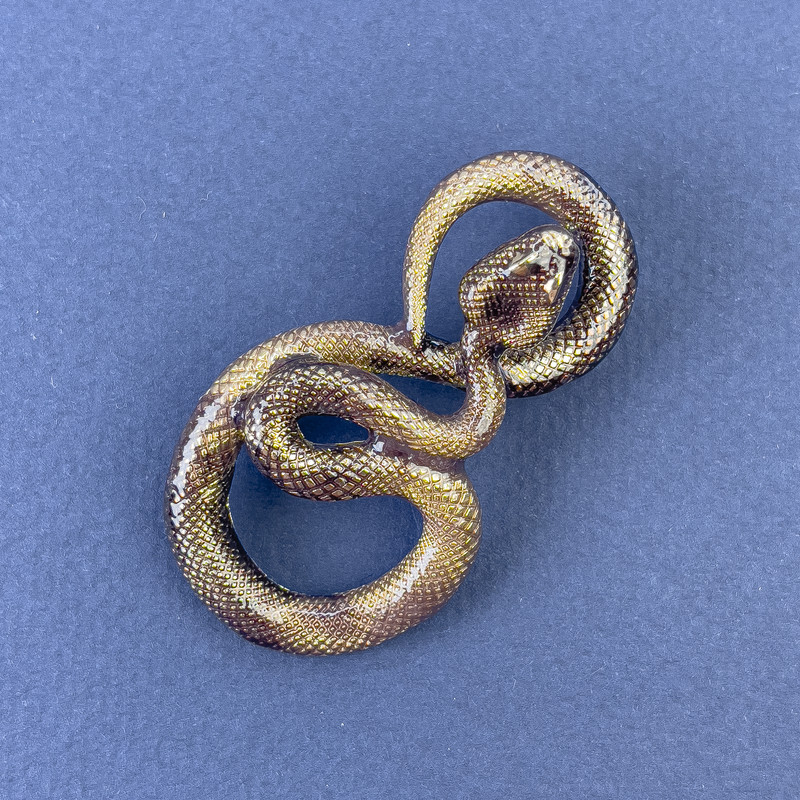 Broche Serpent couleur bronze émail métal doré 52×29 mm+