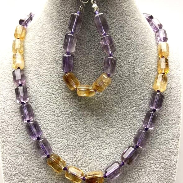 Ensemble collier et bracelet Citrine et Améthyste facettées cylindriques 12×8 mm – sur fil