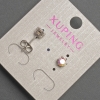 Clous d’oreilles Xuping avec cristal arc-en-ciel, diamètre d’environ 5 mm, rhodié