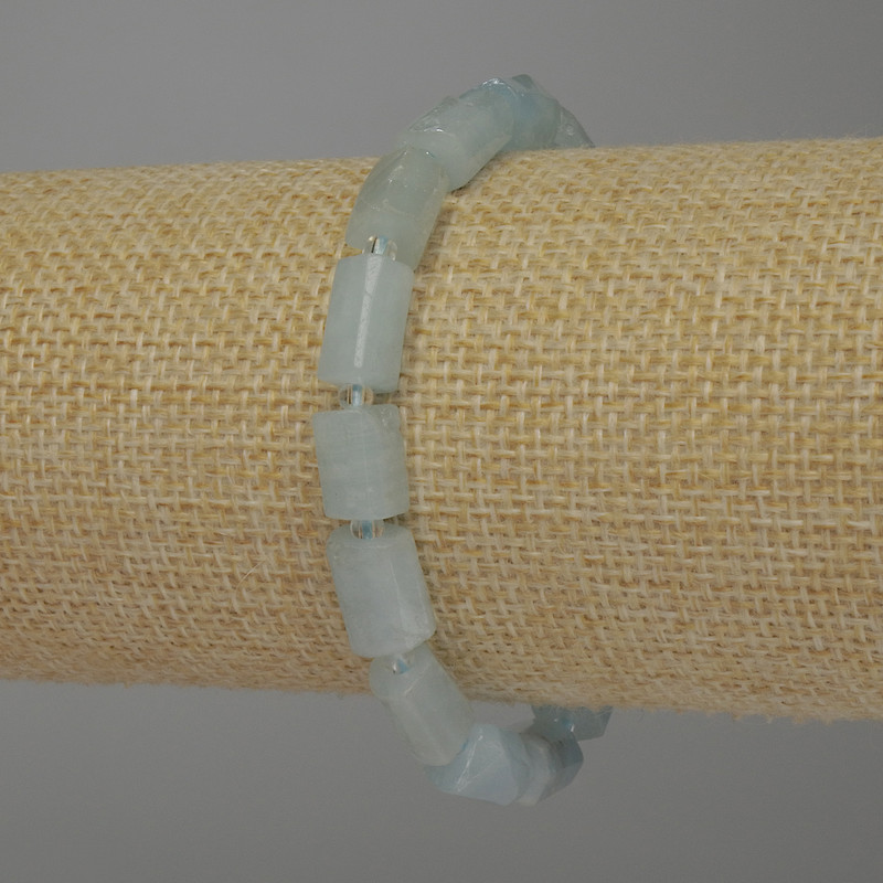 Bracelet en aigue-marine facettée, cylindrique, diamètre 9-11 × 7 mm, longueur 18 cm, élastiqué