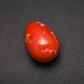 Œuf souvenir en jaspe rouge, diamètre 40×30 mm ±