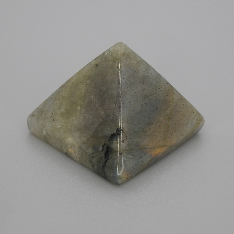 Pyramide souvenir pierre naturelle labradorite, longueur 30×30 mm, largeur 25 mm ±