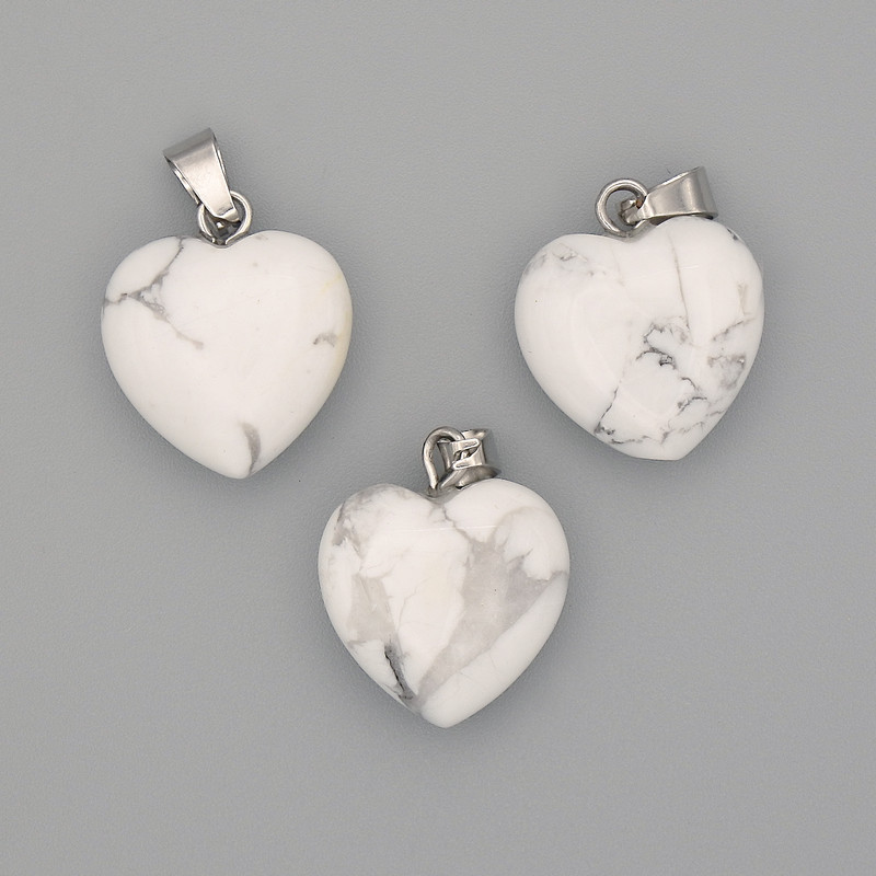 Pendentif Cœur en howlite 15×15×23 mm +