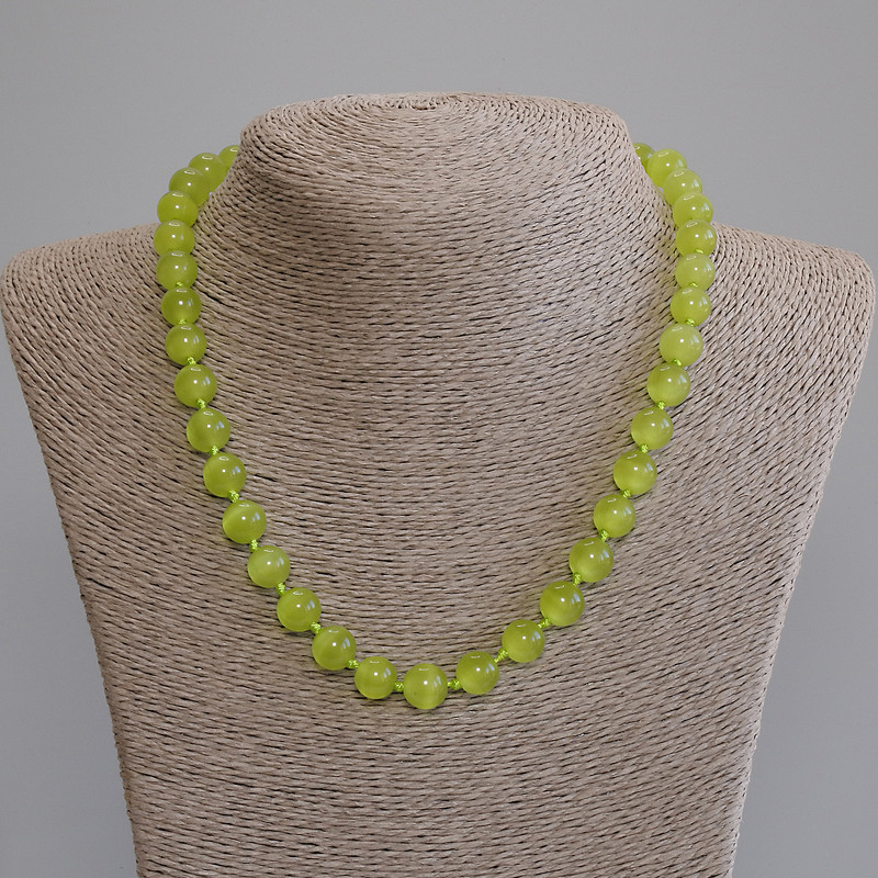 Collier œil-de-chat, boule lisse, diamètre 9,5 mm ±, longueur 50 cm ± avec fermoir