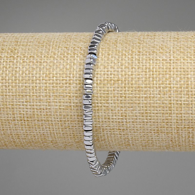 Bracelet en hématite de couleur argent, rondelles carrées 4×2 mm, longueur 18 cm, élastique