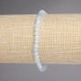 Bracelet en aigue-marine facettée en cubes, diamètre 4×4 mm ±, longueur 18 cm ±, élastique