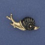 Broche en forme d'escargot émaillée, métal doré, 39×22 mm+