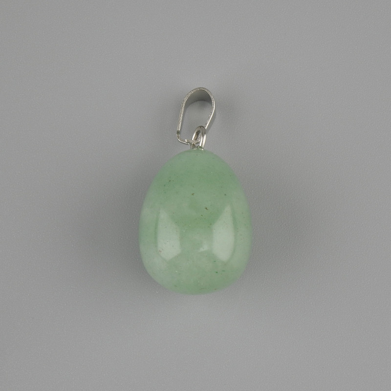 Pendentif «Goutte» en néphrite 18×13 mm, longueur environ 26 mm