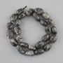 Perles de larvikite galetées, diamètre 13–16×10–12 mm, 5 mm ±, longueur 39 cm ± sur fil