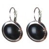 Boucles d'oreilles en agate noire, monture lisse, pierre ronde de 2 cm, longueur 3,1 cm — en solde