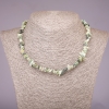 Collier en serpentine naturelle - éclats, diamètre 5-8 mm ±, longueur 45 cm ±