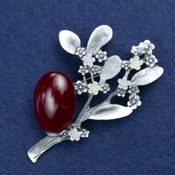 Broche en forme de branche avec cornaline, métal argenté 77 × 50 mm +
