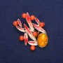 Broche Feuilles avec Ambre artificiel et Œil de Chat, émail rouge, métal doré 38×53 mm