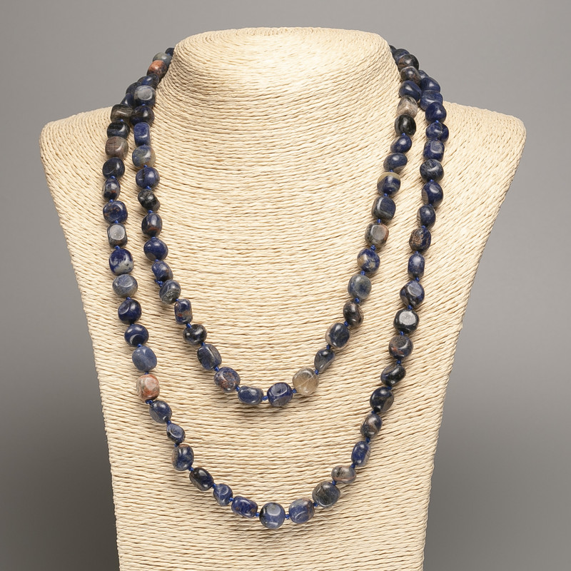 Collier long en sodalite, facetté, diamètre 5×8–10 mm, longueur 110 cm ±