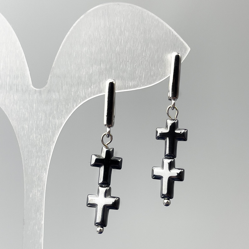Boucles d'oreilles en hématite en forme de croix, diamètre 8 mm, 5 × 23 mm ±, longueur 40 mm