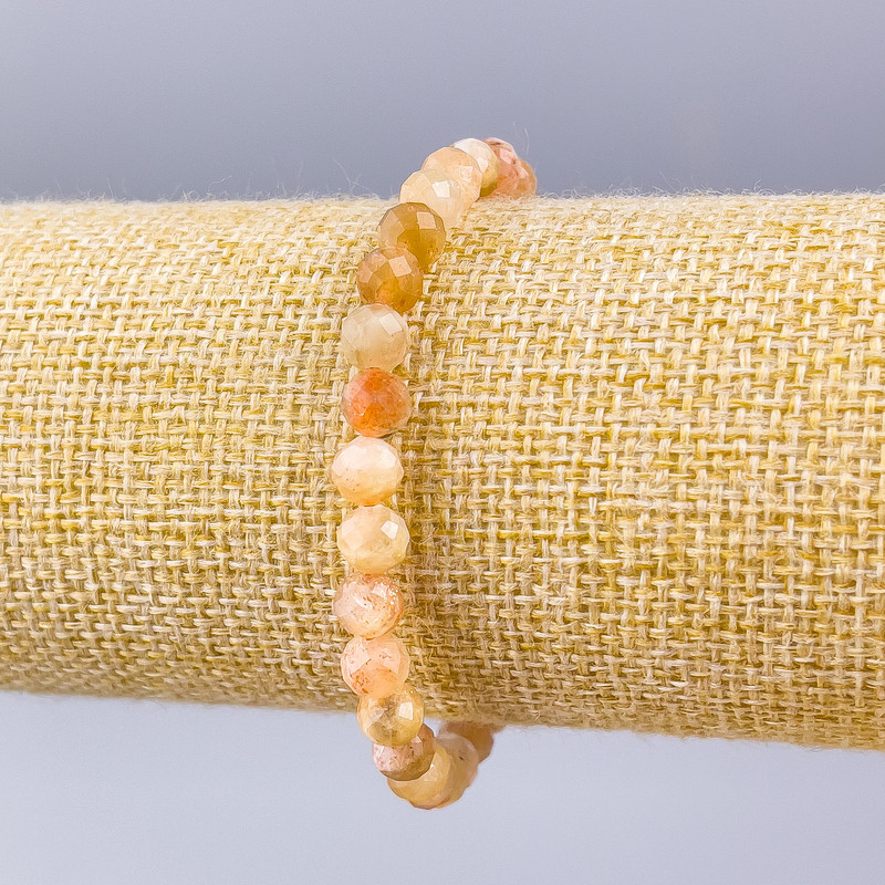 Bracelet en sélénite, pierre naturelle, perles facettées de 6 mm de diamètre, longueur 18 cm (élastique)