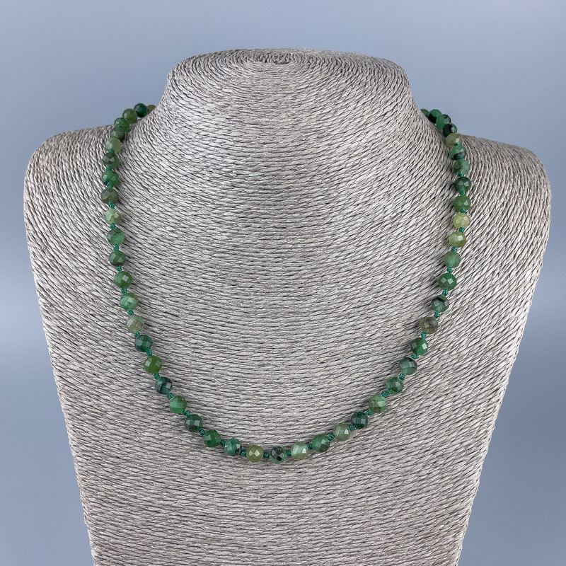 Collier en chrysoprase naturel, perles facettées, diamètre 6 mm, longueur 52 cm +