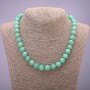 Collier en jade birman, boules lisses, diamètre environ 10 mm, longueur 45 cm