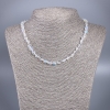 Collier en verre opalescent «Caméléon blanc», perles en galet, diamètre 6×8 mm ±, longueur 48 cm ±
