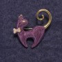 Broche Chat violet nacré, métal doré 37×38 mm